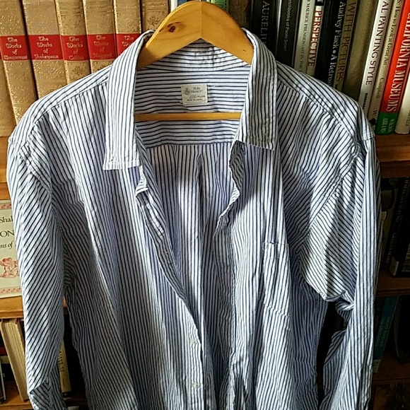 Vintage Oleg Cassini button down - Picture 2 of 6